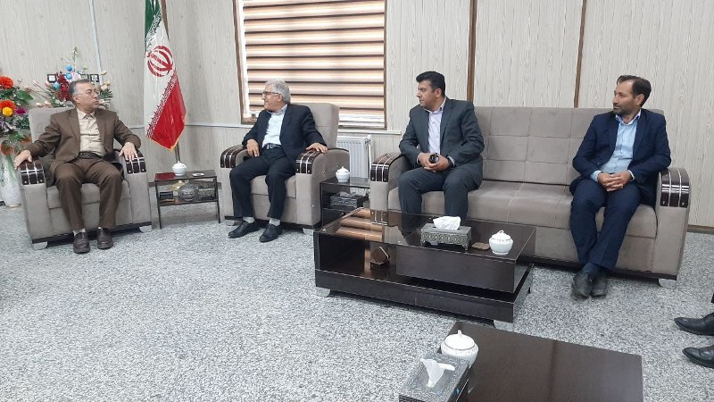🇮🇷دیدار رئیس جهاد کشاورزی با فرماندار شاهین دژ بمناسبت فرارسیدن هفته جهاد کشاورزی