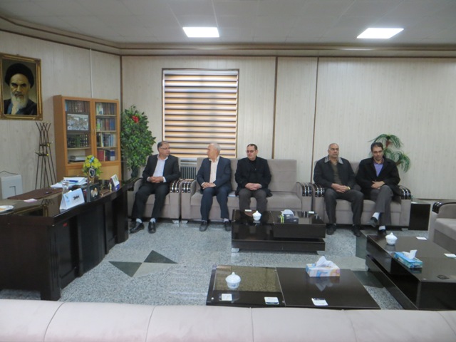 دیدار رئیس و کارکنان اداره ثبت احوال شهرستان شاهین دژ با فرماندار