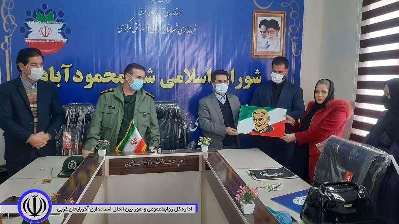 رونمایی از تمثال شهیدسپهبدحاج قاسم سلیمانی در شاهین دژ