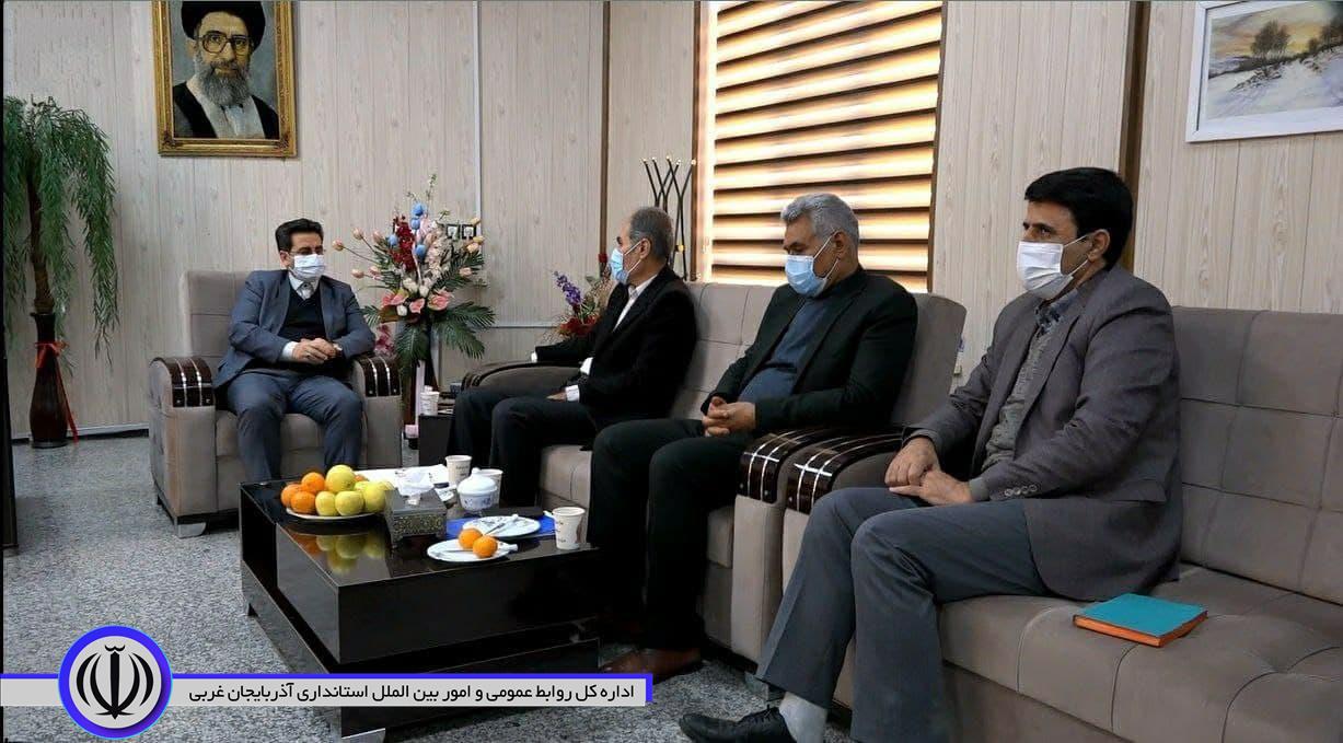مدیرعامل مخابرات استان با فرماندار شهرستان شاهین دژدیدار کرد