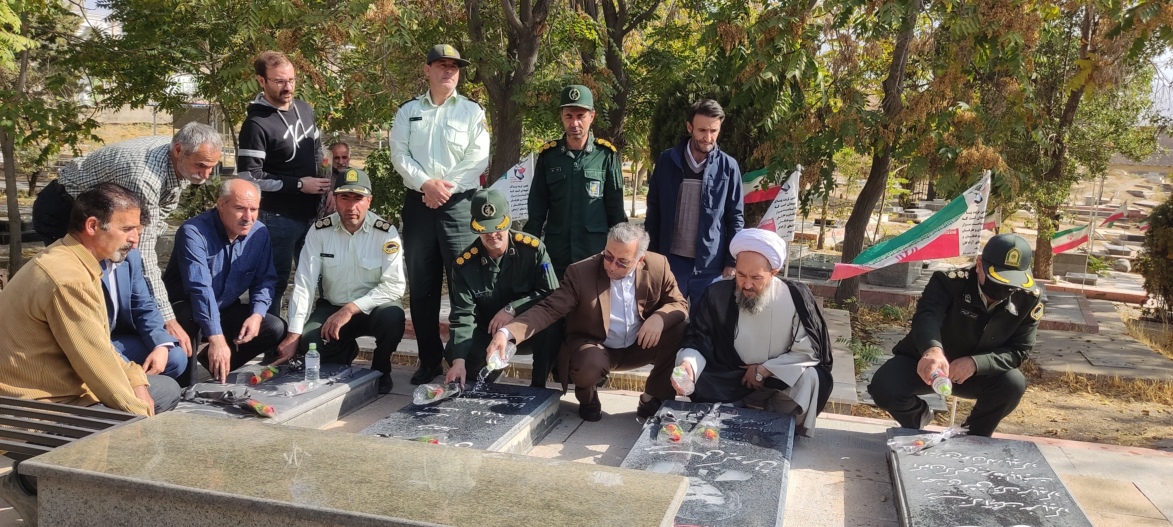ادای احترام فرماندار شهرستان شاهین دژ به مقام شهدا به مناسبت هفته تربیت بدنی