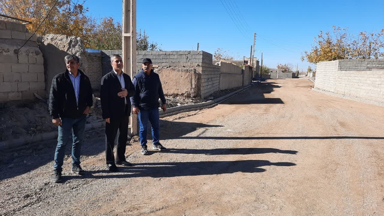 زیرسازی ،شن ریزی معابر روستای قره تپه