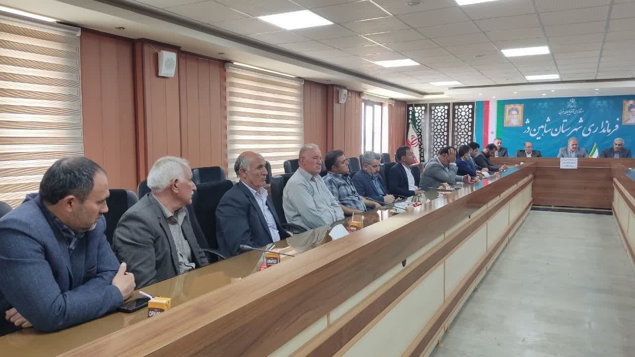 همایش تجلیل از شوراهای اسلامی منتخب شهروروستا بمناسبت نهم اردیبهشت روز ملی شورا در شاهین دژ با حضور فرماندار وامام جمعه برگزارشد