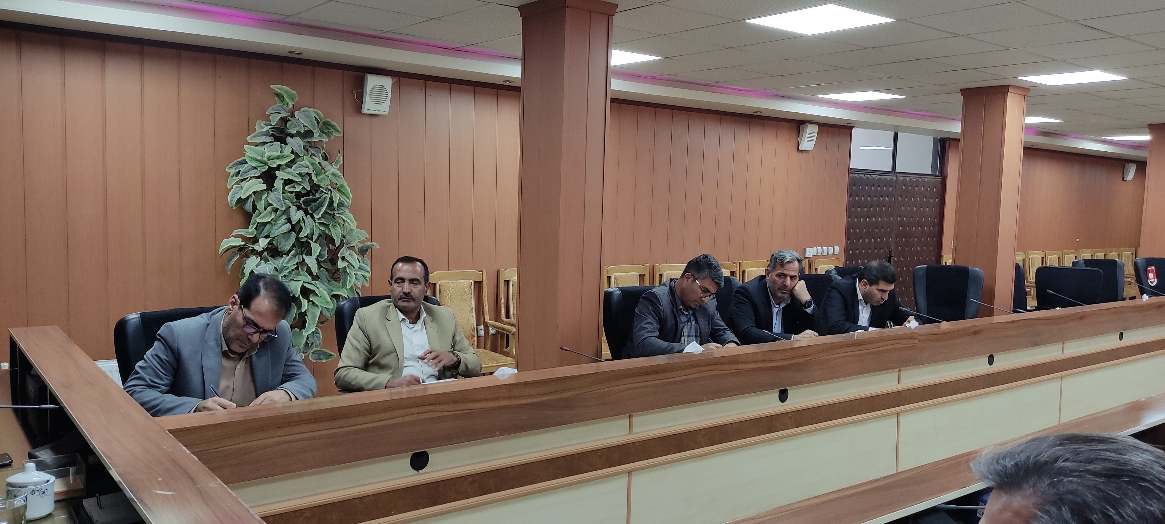 جلسه شورای حفاظت از منابع آب به ریاست فرماندار شهرستان شاهین دژ برگزار شد